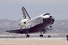 thumbnail to a view of the Space Shuttle Atlantis landing at the Edwards AFB, Calif., on Friday, June 22nd, 2007, at 3:49 p.m. EDT / vignette-lien vers une vue de la navette Atlantis atterrissant  la Edwards Air Force Base, en Californie, le vendredi 22 juin 2007