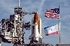 thumbnail to a view of the Space Shuttle waiting for launch ahead of March 11 / vignette-lien vers une vue de la mission STS-123 attendant son lancement sur le pas de tir