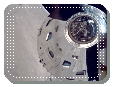 une capsule Apollo en orbite autour de la Lune