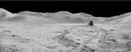 vignette-lien vers une vue d'une mosaque de plusieurs images prises  la surface de la Lune par les astronautes d'Apollo 15, qui constituent une vue panoramique du site d'atterrissage de la mission