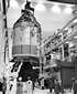vignette-lien vers une vue du module de commande et de service de la mission Apollo 14 dans le Manned Spacecraft Operations Building de Cape Canaveral