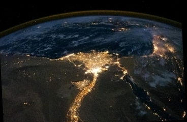 Editor's Choice Fine Picture: 
Egypt Seen at Night From the ISS / L'Egypte de nuit vue de l'ISS
