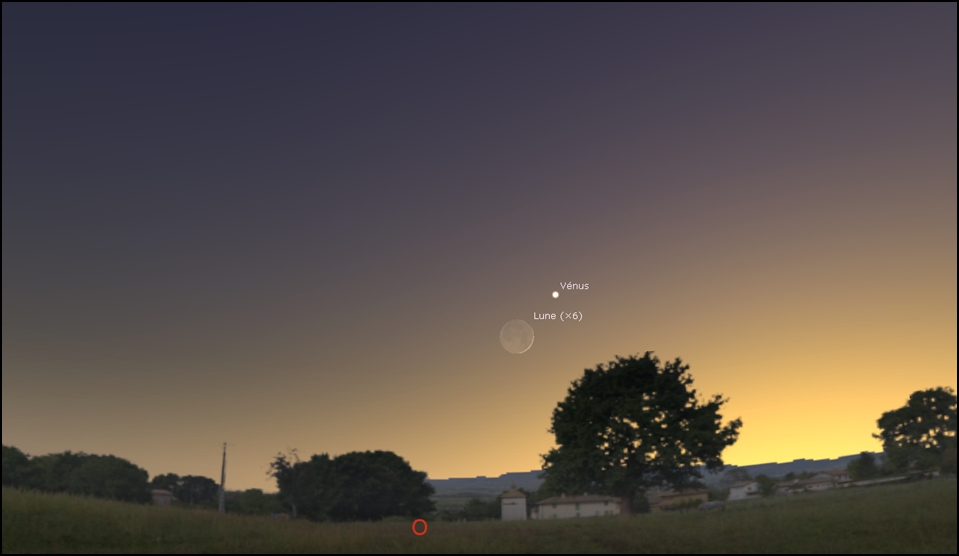 Moon close to Venus a evening star, in twilight! Fine!