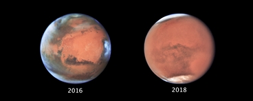 vue de comment une tempte de poussire peut affecter la vue de Mars  l'opposition: Mars en conditions normales ( gauche, 12/05/2016) et avec tempte de poussire ( droite 18/07/2018); l'hmisphre observ est le mme, le ple nord tant plus inclin en direction de la Terre dans la premire vue