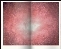 une vue de l'aspect qu'aurait une galaxie brillante et poussireuse, vue de près dans l'infrarouge