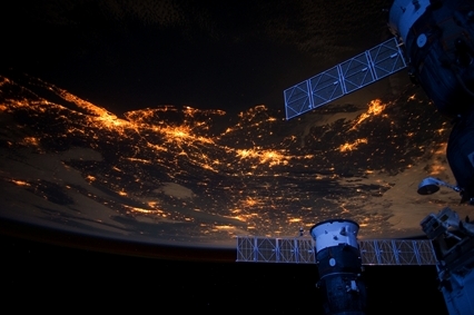 Editor's Choice Fine Picture: The U.S. Eastern Coast as Seen From the ISS At Night / La cte est des Etats-Unis vue de nuit depuis l'ISS